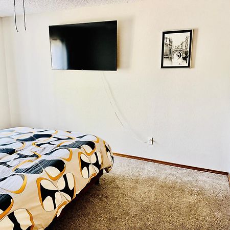 Artsy Home Close To Usafa With Fireplace And Patio Colorado Springs Eksteriør bilde