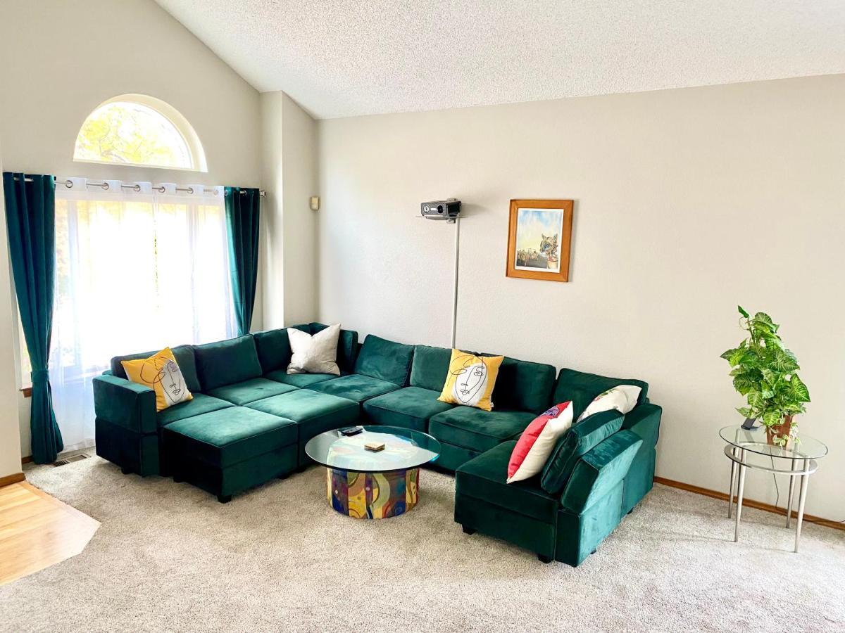 Artsy Home Close To Usafa With Fireplace And Patio Colorado Springs Eksteriør bilde